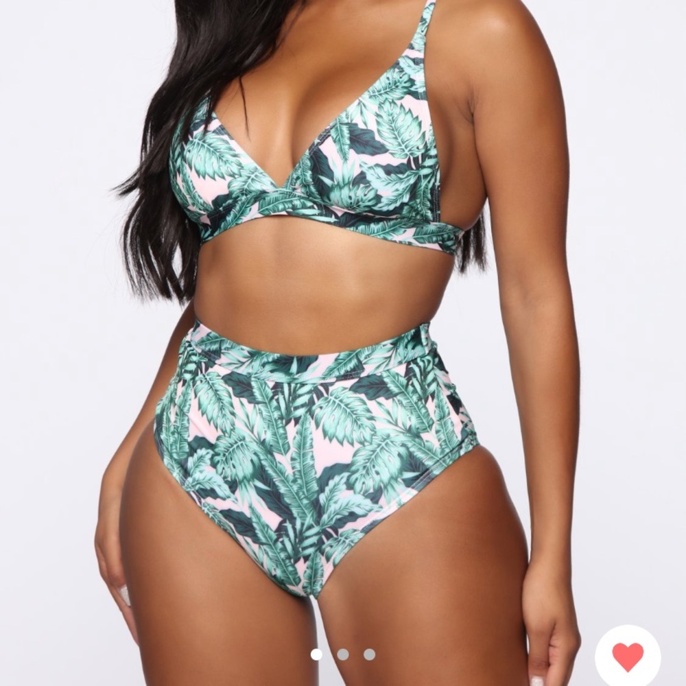 Palm Tree Two Piece NEVER WORN. LARGE.